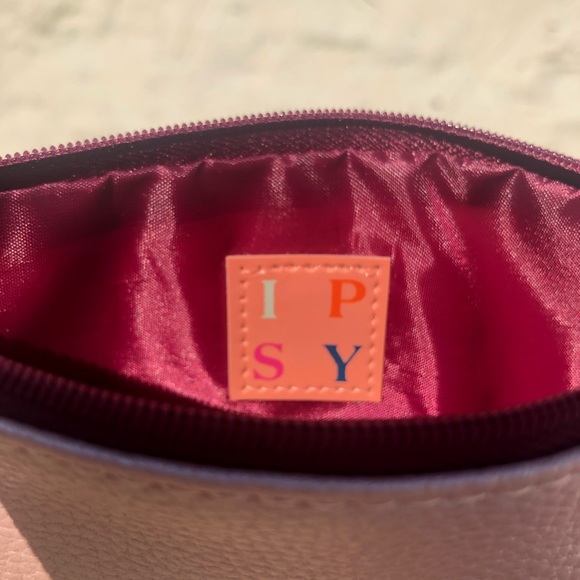 Ipsy - Pink Makeup Bag - Picture 7 of 7